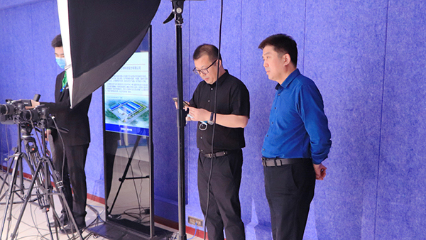 熱烈歡迎石佛園區(qū)運(yùn)營中心魏主任一行蒞臨火爆網(wǎng)參觀指導(dǎo)! 熱烈歡迎石佛園區(qū)運(yùn)營中心魏主任一行蒞臨火爆網(wǎng)參觀指導(dǎo)!