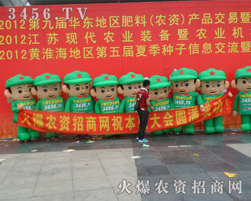 ��ͨ��ģ�����������O�߄�(chu��ng)����