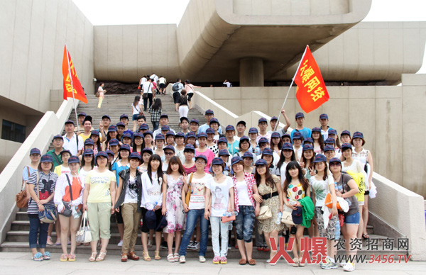 �����u����