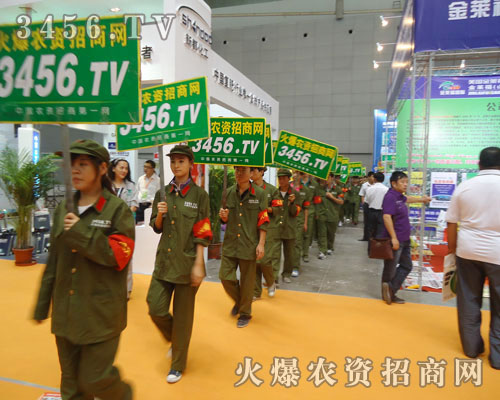 �𱬑�(zh��n)ʿ���r(sh��)�̱���M(m��n)����w