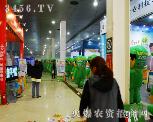 ��ͨ��ģ�����������˻𱬵���ɫ��