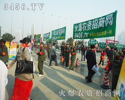 �𱬈F꠱M��]������ˮ