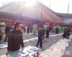 �𱬑�(zh��n)ʿ���Ј�(ji��n)�ֵ��׵��B��(qi��ng)����