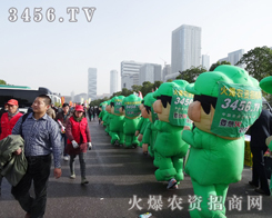 �e����ɫ�Ŀ�ͨ��ģ���܅�չ�˵�ϲ��