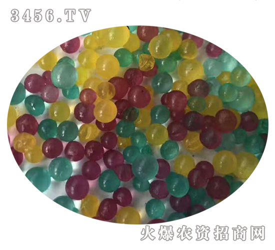 緩釋尿素顆粒（彩色）-忠農(nóng)肥業(yè)